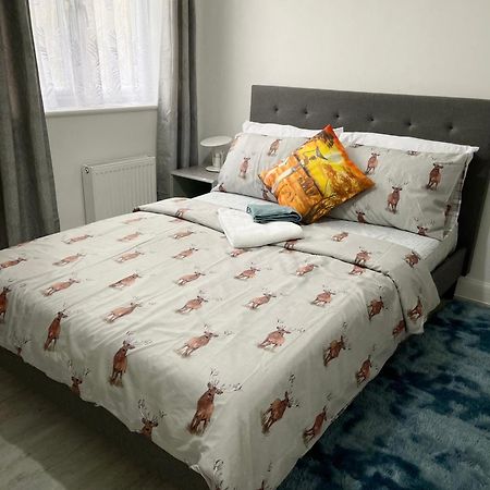 Stanton - Impeccable And Stylish 2 Bedroom Ντάγκεναμ Εξωτερικό φωτογραφία